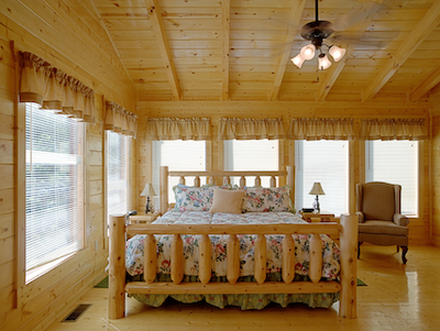 Lakeside-Living_Manitowish-Waters-Wisconsin_Northwoods-Interior-Design_Ready-to-Beautify-Your-Windows_Our-Team-is-Here-to-Help_Valances-in-Cabin-Bedroom